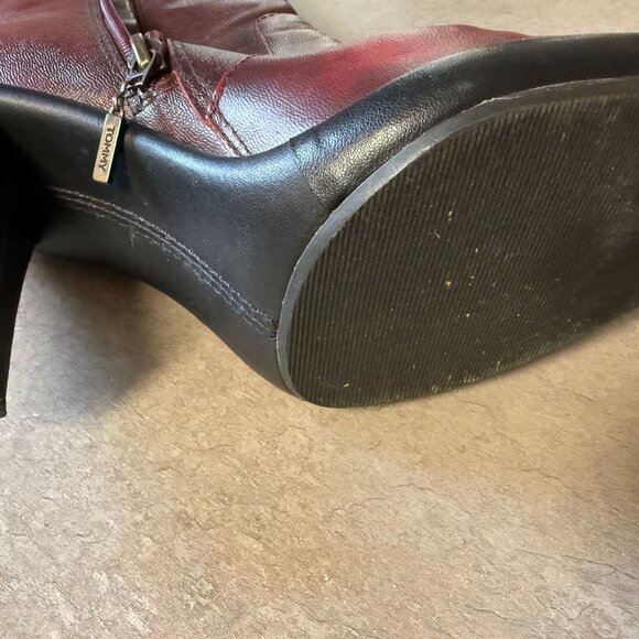 Tommy Hilfiger Burgundy Block Heel Ankle Boots Women’s Size 7 1/2 - Picture 8 of 8